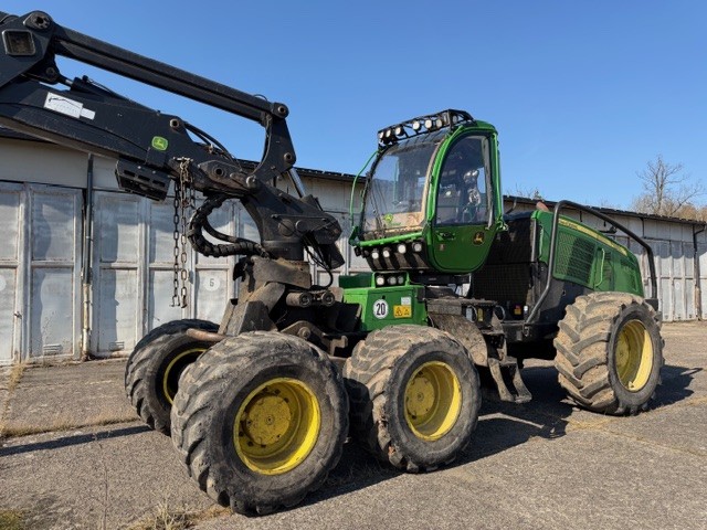 John Deere 1270E