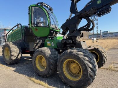 John Deere 1270E